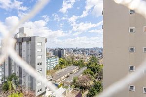 Image 13 - 916389