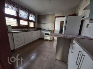 Image 17 - 916391