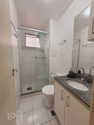 Image 19 - 916393