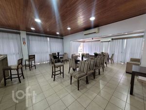 Image 38 - 916393