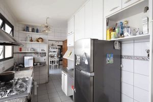 Image 5 - 916394