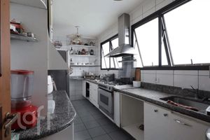 Image 3 - 916394
