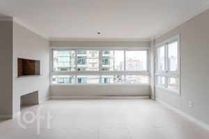 Image 33 - 916397