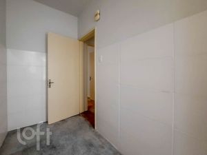 Image 11 - 916398