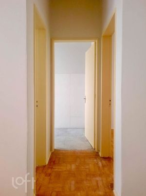 Image 4 - 916398
