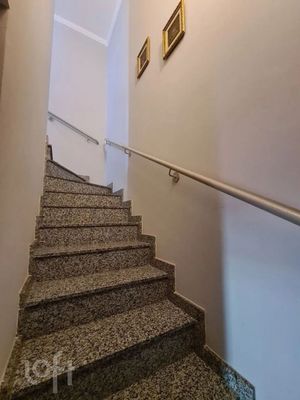 Image 6 - 916401