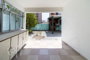 Image 18 - 916406