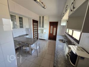 Image 9 - 916407