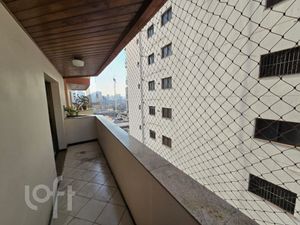Image 4 - 916407