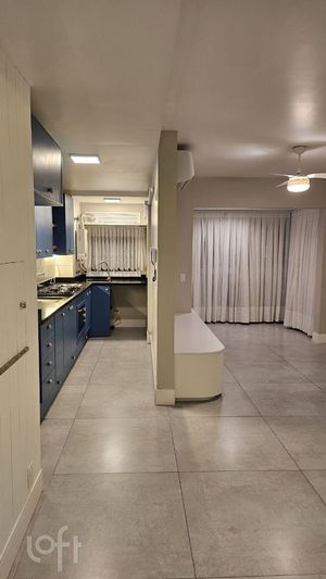 Image 7 - 916408