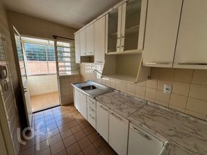 Image 2 - 916419