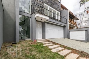 Image 50 - 916423