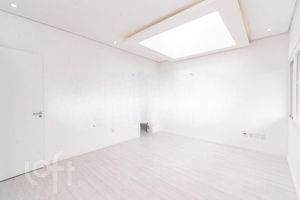 Image 26 - 916423