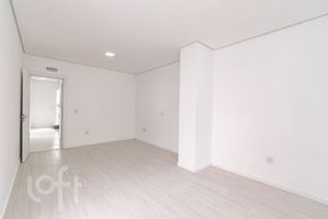 Image 19 - 916423