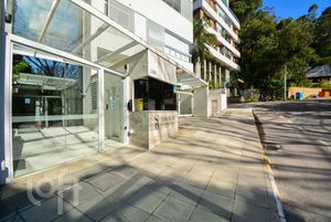 Image 39 - 916433
