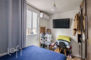Image 7 - 916435