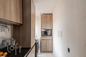 Image 4 - 916435