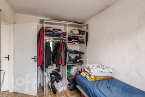 Image 9 - 916435