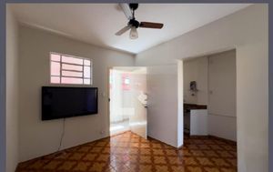 Image 15 - 916437