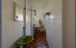 Image 4 - 916437
