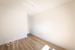 Image 19 - 916439
