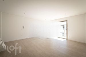 Image 14 - 916439