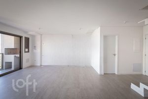 Image 3 - 916444