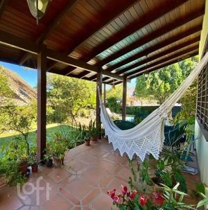 Image 8 - 916445