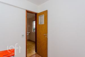 Image 35 - 916458