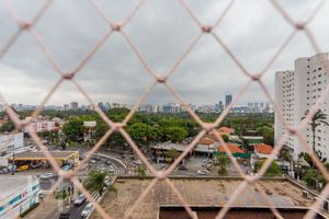 Image 16 - 916458
