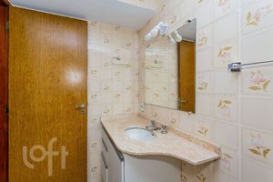 Image 9 - 916458