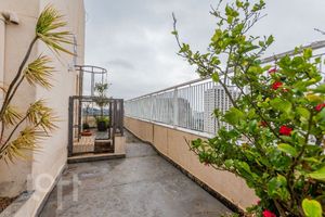 Image 45 - 916458