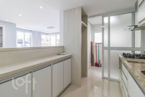 Image 4 - 916462