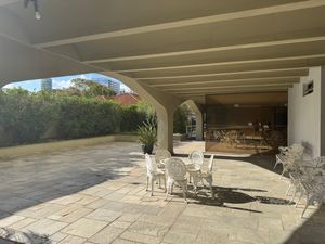 Image 19 - 916463