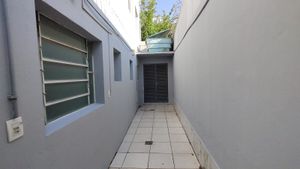 Image 5 - 916465