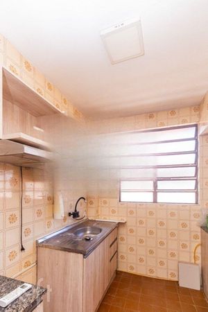 Image 3 - 916467