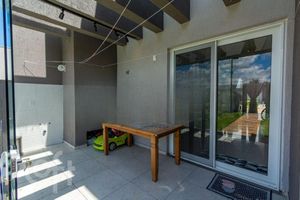 Image 27 - 916472