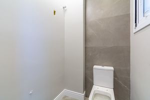 Image 31 - 916479