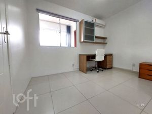 Image 4 - 916481
