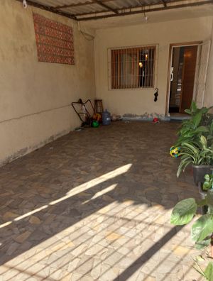 Image 30 - 916494