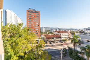 Image 5 - 916496