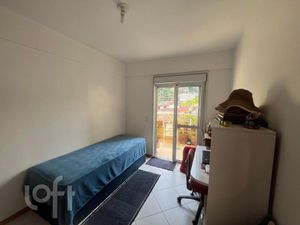 Image 17 - 916504