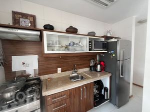 Image 4 - 916504