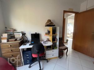 Image 19 - 916504