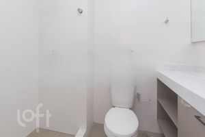 Image 14 - 916506