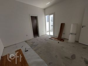 Image 19 - 916520
