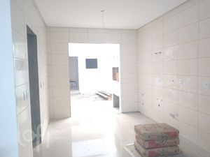 Image 5 - 916520