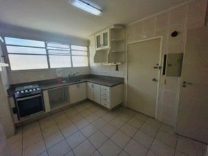 Image 4 - 916526