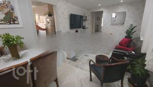 Image 33 - 916531