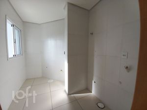 Image 6 - 916534